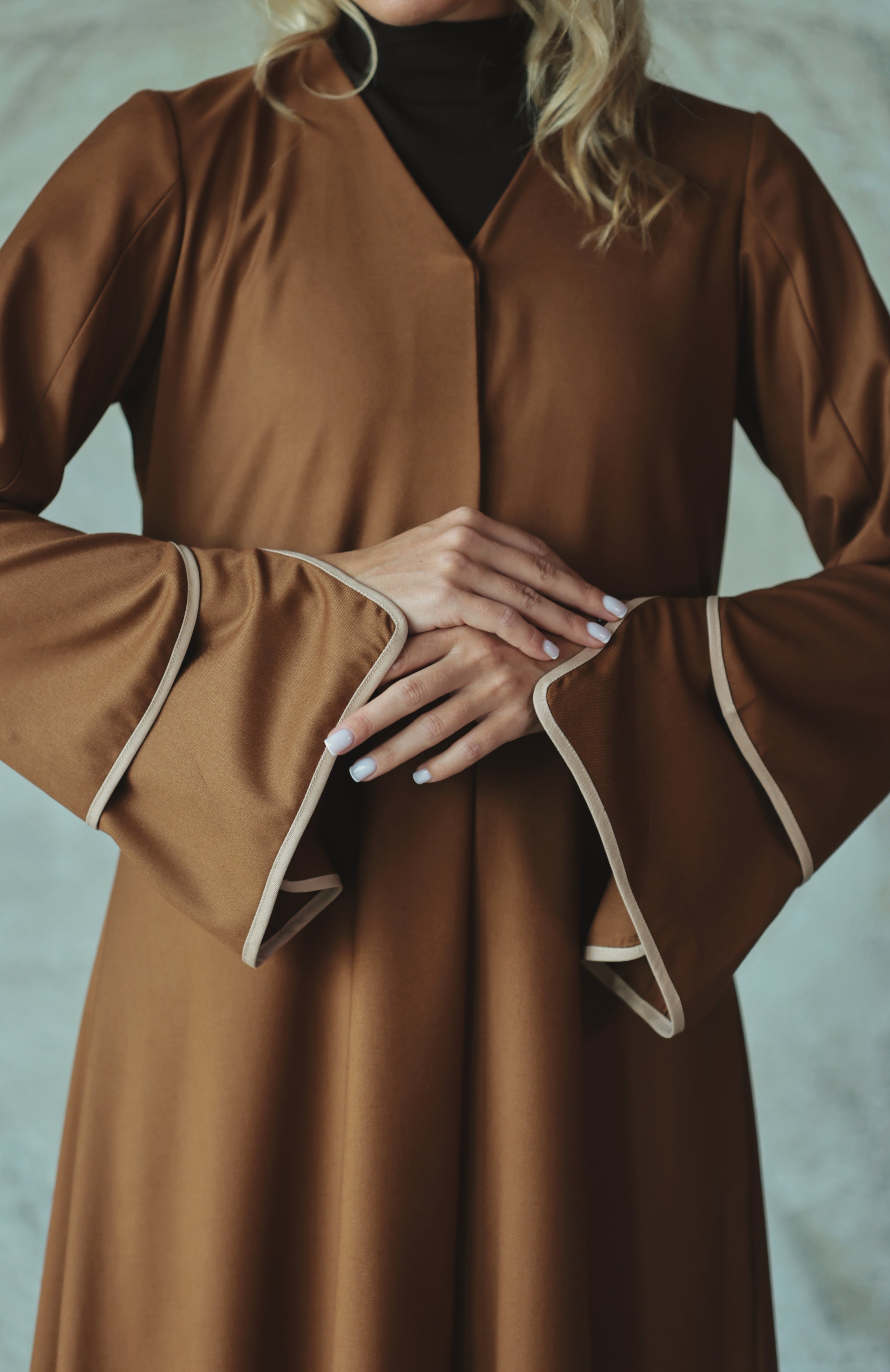 Brown Contrast Details Abaya
